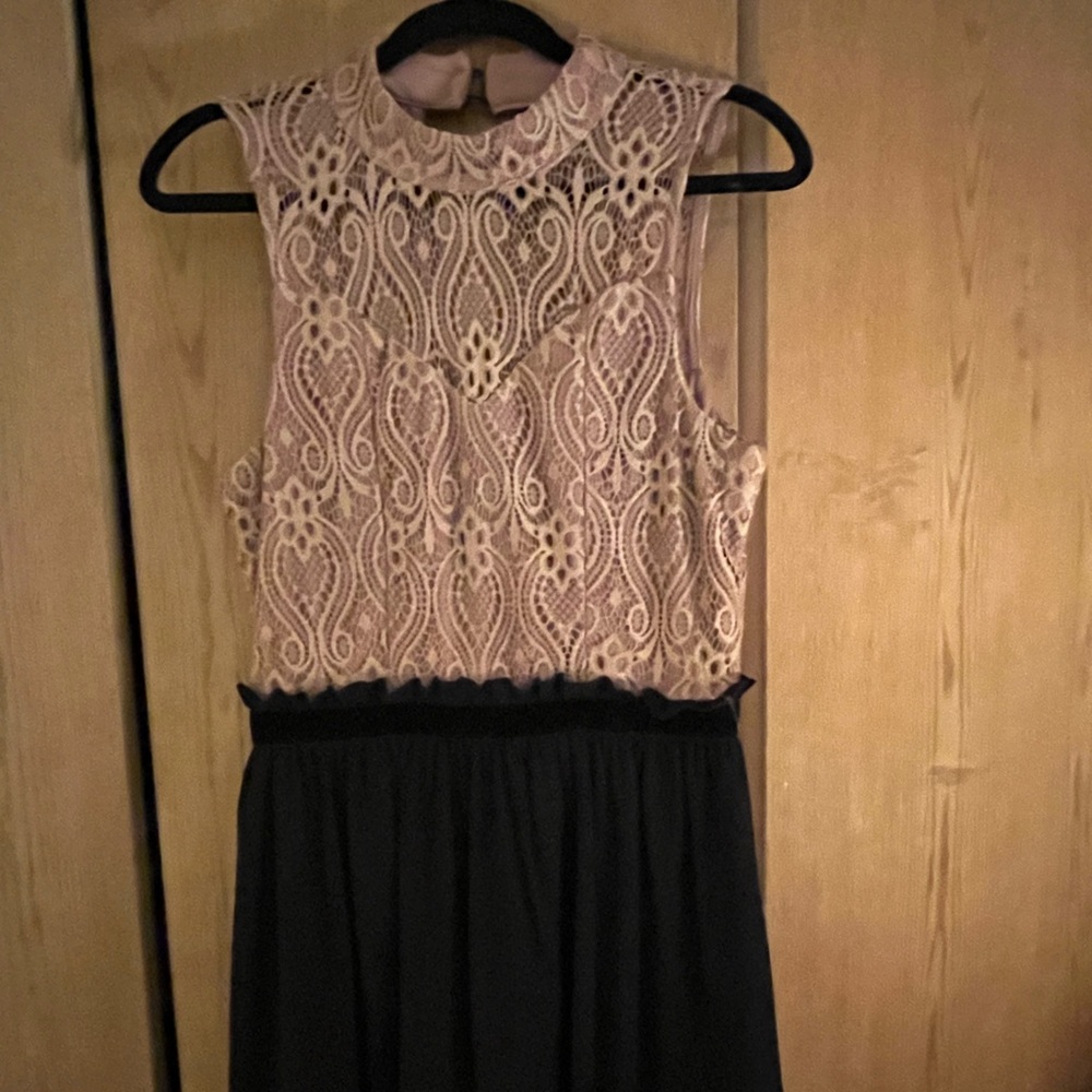 MAUNCES dress